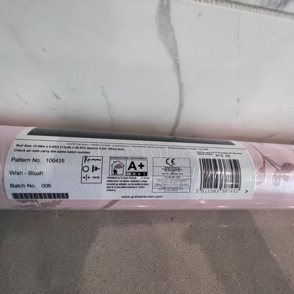 Blush pink floral wallpaper - Picture 5 of 6